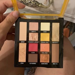 Maybelline lemonade craze palette